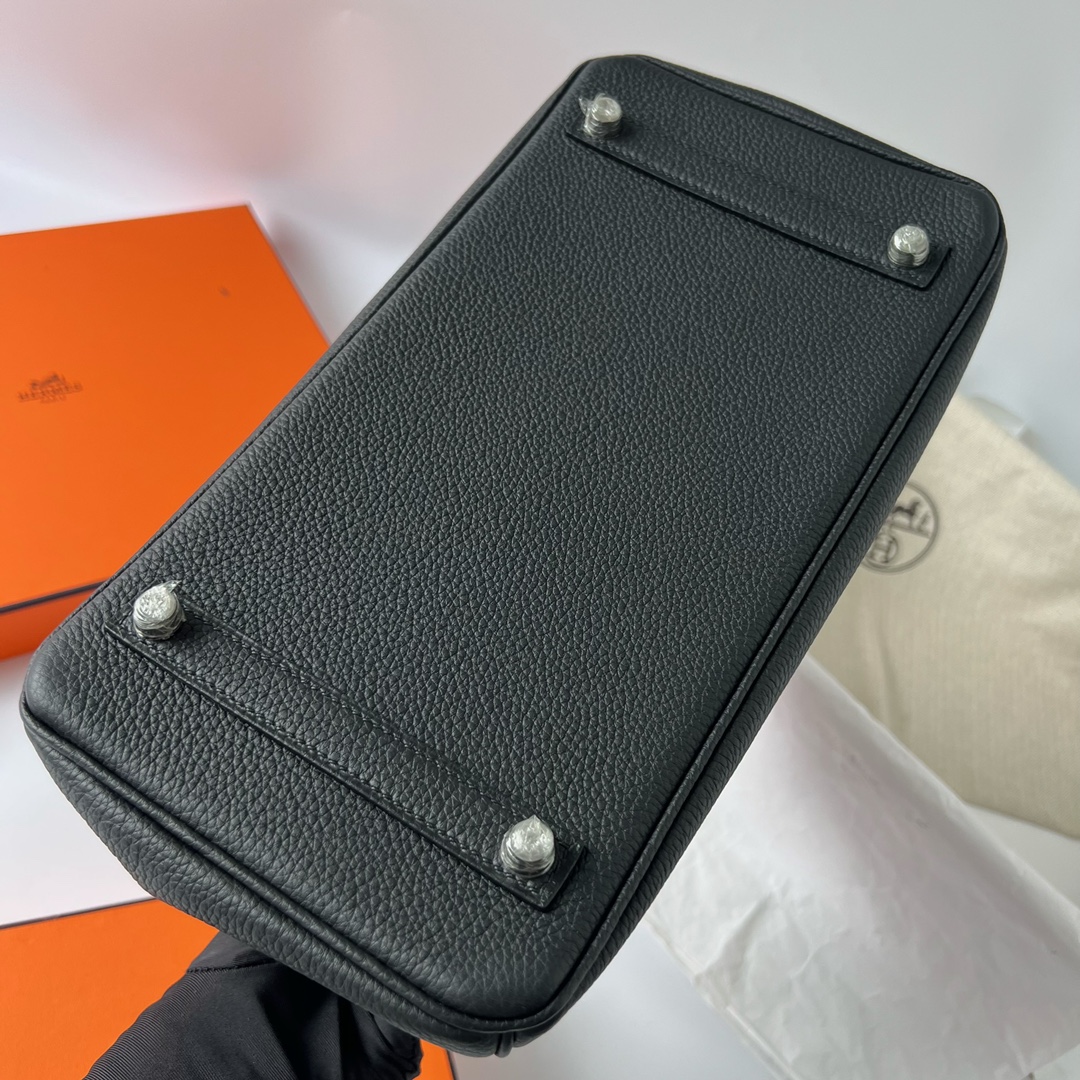 에르메스 버킨백30 블랙 은장 샤이니 악어가죽 핸들